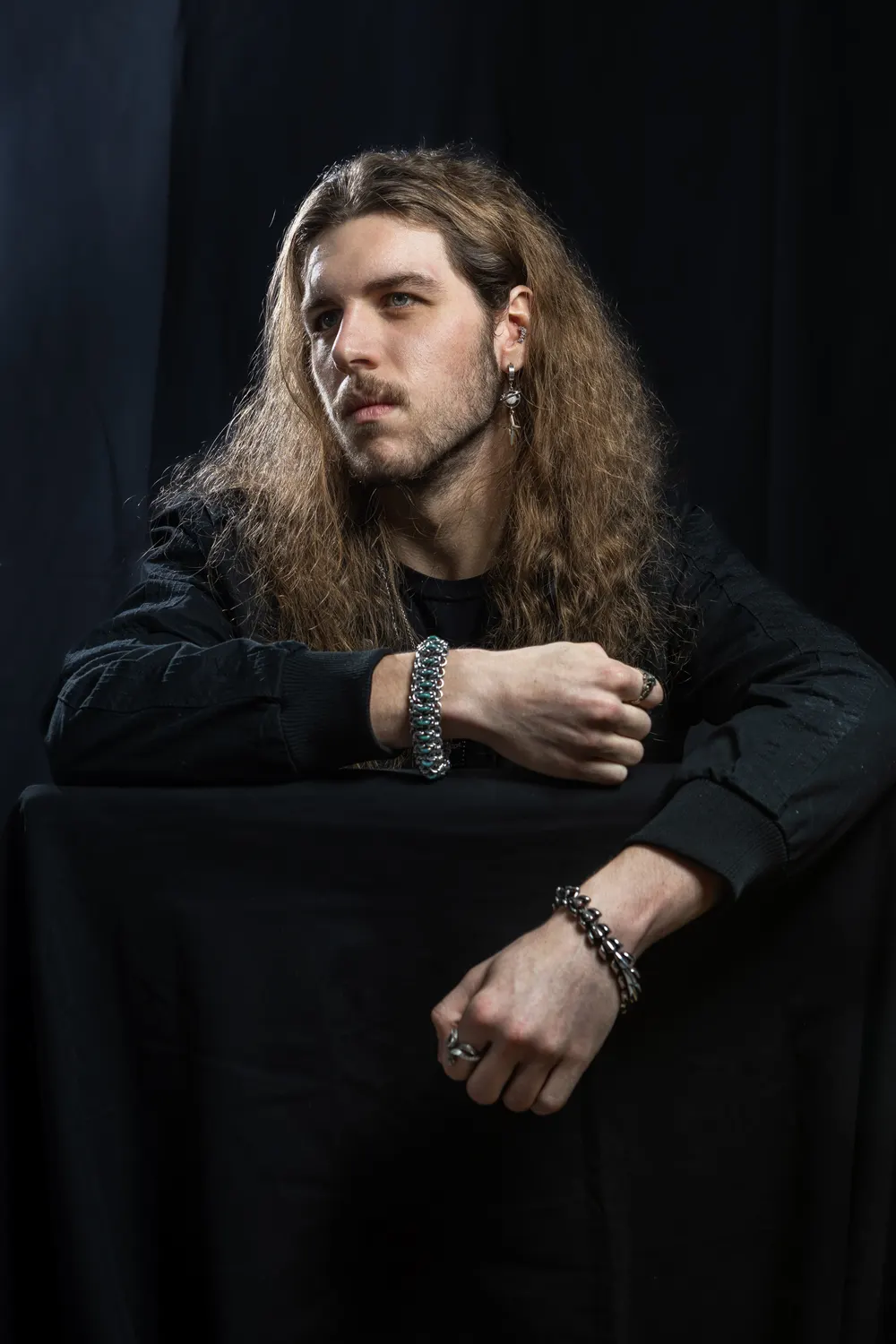 Studio portrait by Jacob Clement, photo 16
