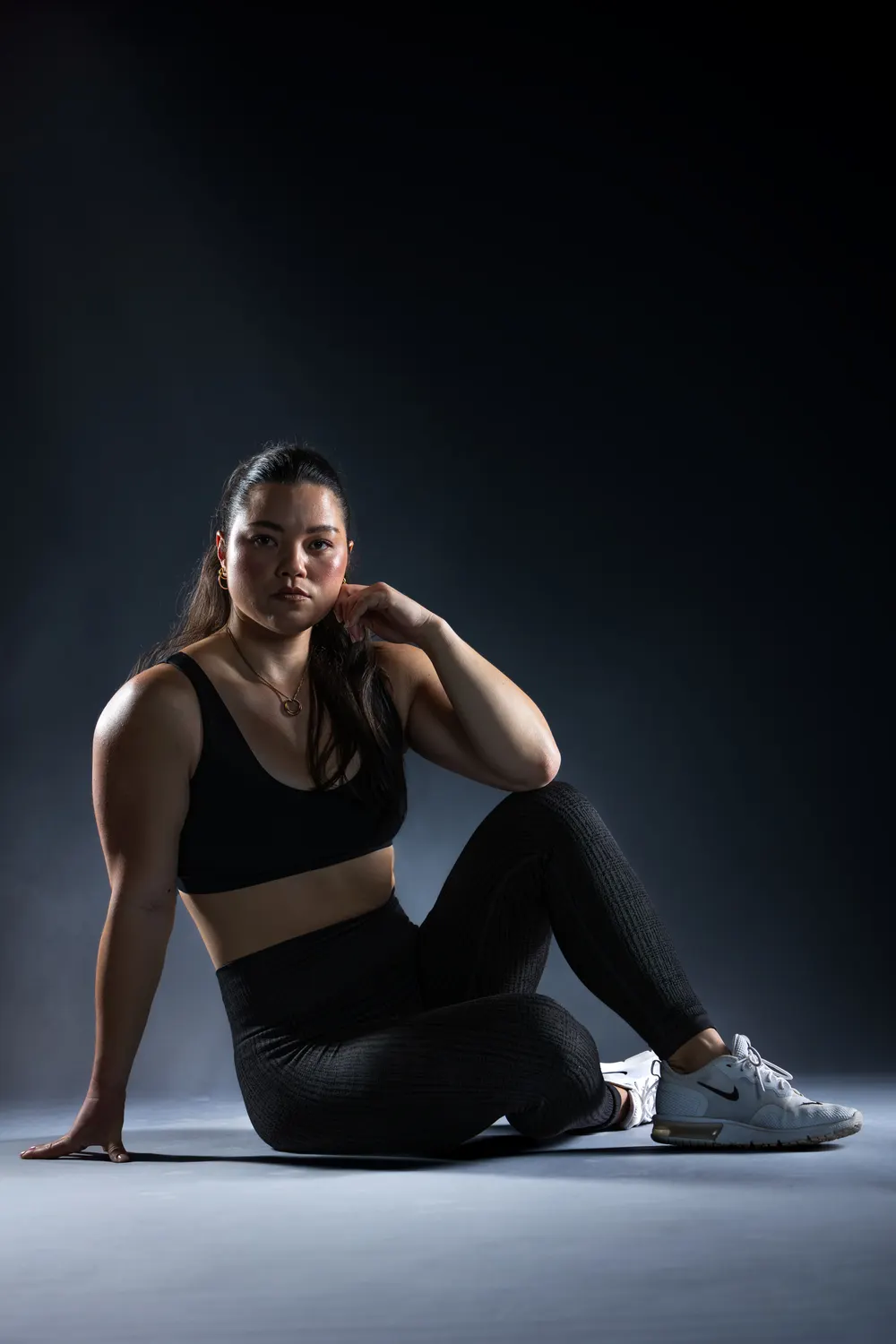 Studio portrait by Jacob Clement, photo 31